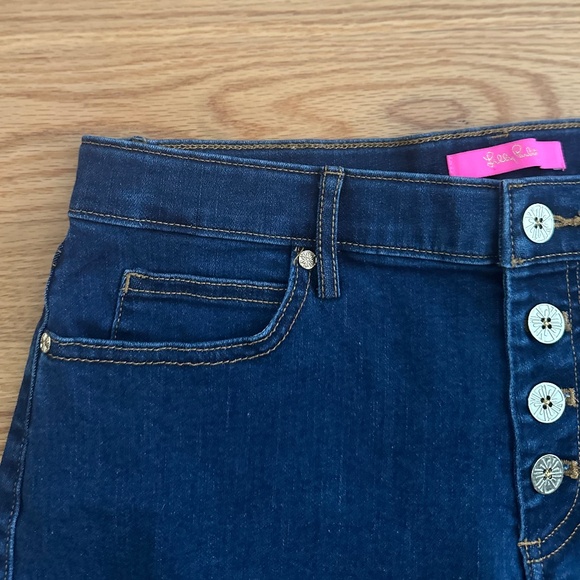 Lilly Pulitzer NWOT Caraway Jean Stretch Shorts (8) - Picture 11 of 16